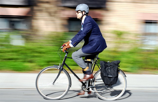 فعالیت های بدنی و میزان سوخت ساز بدن با استفاده از دوچرخه 
